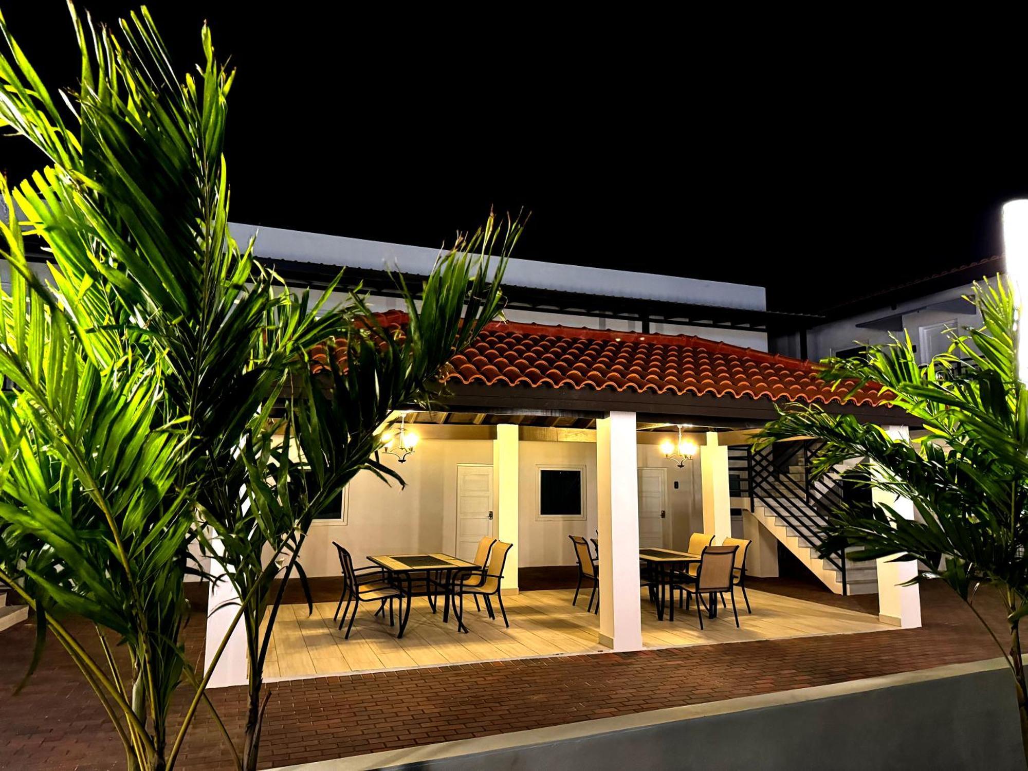 Bon Bini Suites Oranjestad Exterior photo